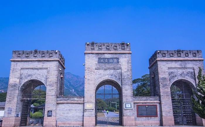 山海关拓展基地，山海关拓展训练基地，山海关海边团建基地