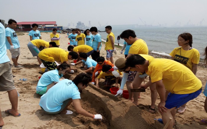东戴河拓展训练，东戴河拓展培训，东戴河团建二日游，东戴河海边沙滩拓展团建活动
