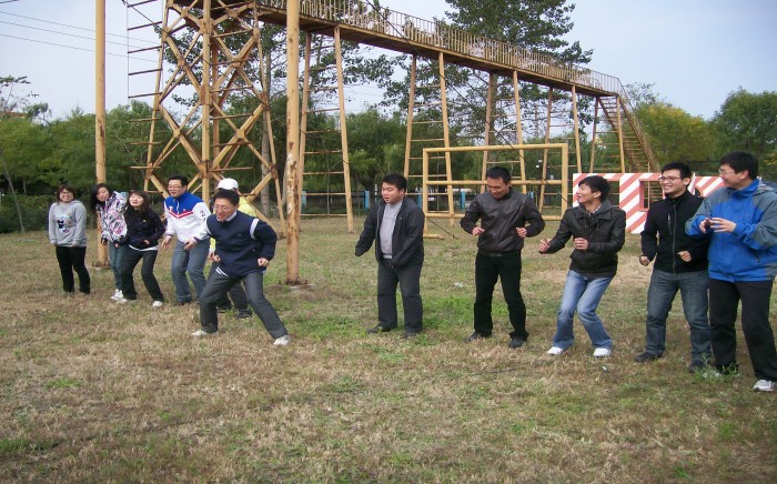 秦皇岛拓展训练，秦皇岛拓展培训，秦皇岛海边沙滩团建活动