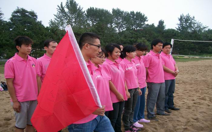 北戴河拓展训练，北戴河拓展培训，北戴河团建二日游，北戴河海边沙滩拓展团建活动